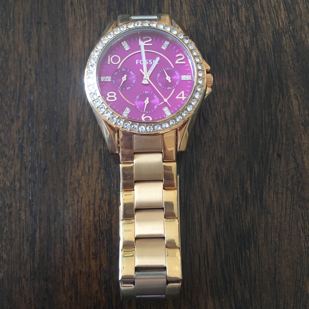 Rose gold fossil watch.